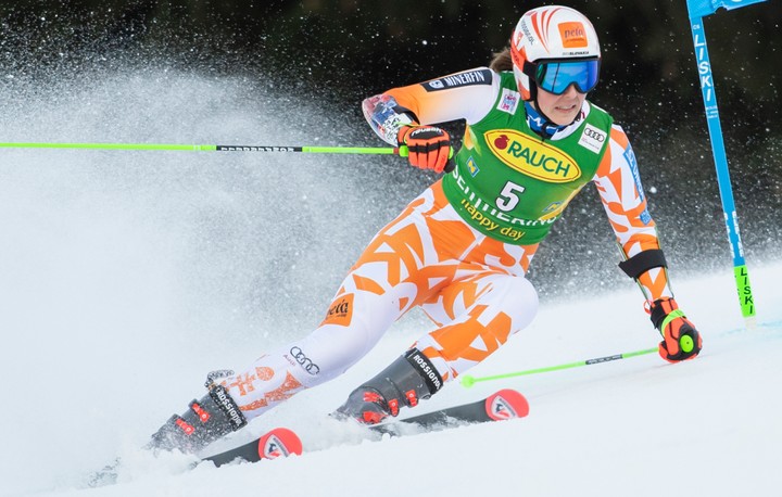 Vlhová v Semmeringu druhá tesne za Shiffrinovou